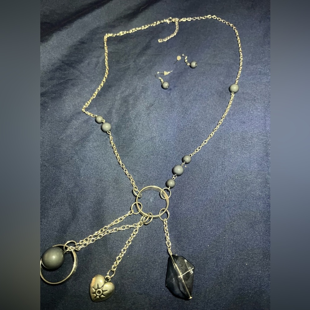 Necklace and earrings set